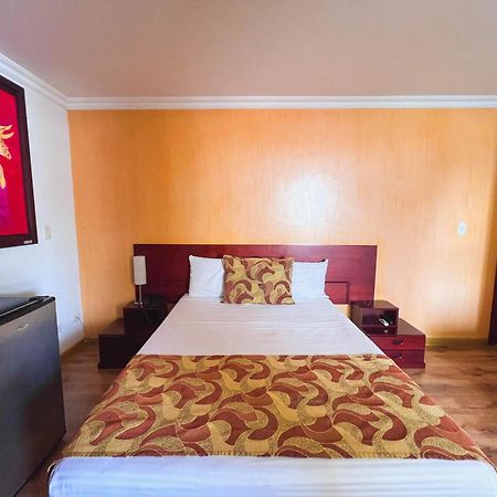 Hotel Luxor ペレイラ エクステリア 写真